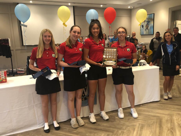 Scratch trophy presentation 2022